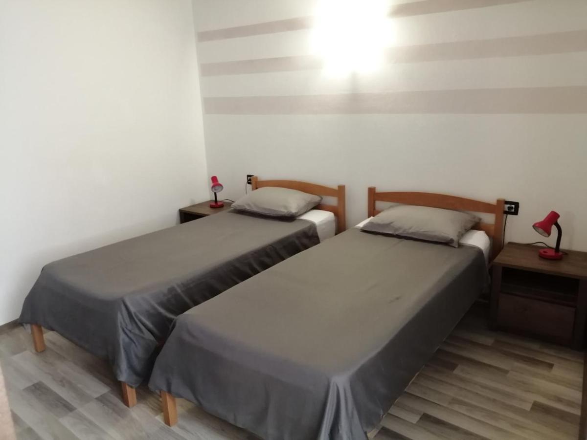 App Isabel Apartment Žminj Екстериор снимка